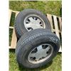 Image 1 : 2- 15" tires & rims, P235/75R15