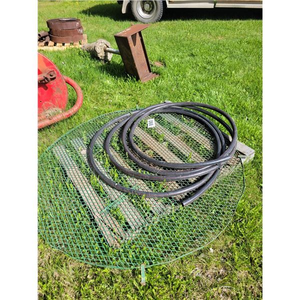Plastic hose, 5 ft green grating, camp stove