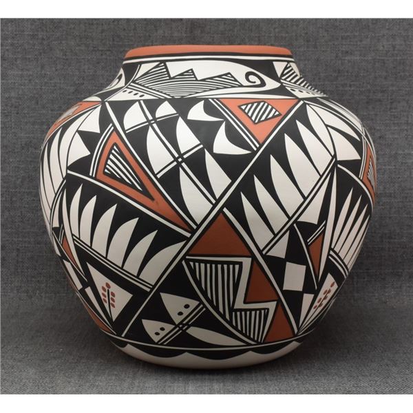 ACOMA CERAMIC OLLA (L JOE)