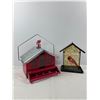 Image 1 : 2 Unique Bird Feeders