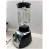 Image 2 : Sunbeam Mix Master  with Accessories & Black & Decker Crush Master Blender