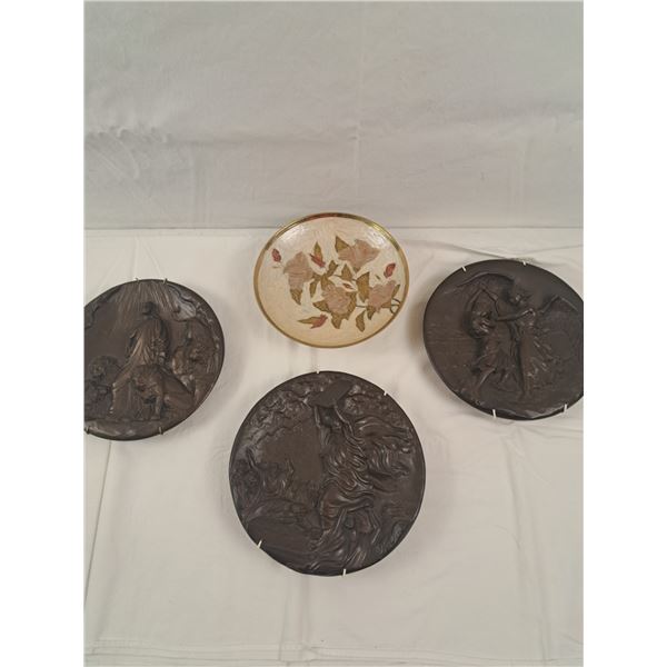 4 Decorative Plates
