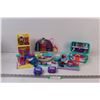 Image 1 : (8) Polly Pocket Adventure Scenes Toys