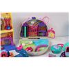 Image 3 : (8) Polly Pocket Adventure Scenes Toys
