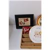 Image 2 : (3) Decorative Wall Plates, Wooden Tray, Cigarette Tin & Picture, Empty Picture Frame