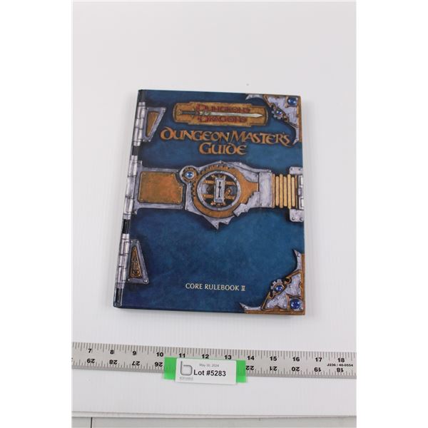Dungeons & Dragons "Dungeon Master's Guide" Core Rule Book II Hared Cover - Like New Condition