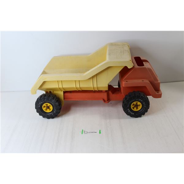 Tonka Toy Dump Truck