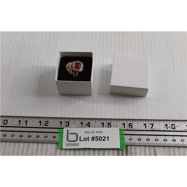 (2) Fashion Rings - Size 7