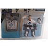 Image 4 : (2) Starting Lineup Hockey Figurines - Curtis Joseph, Teemu Selanne, Sealed