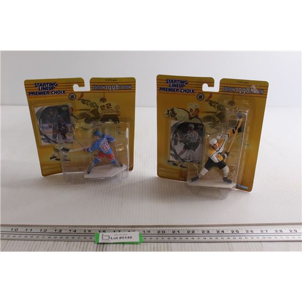 (2) Starting Lineup Hockey Figurines - Wayne Gretzky, Jaromir Jagr