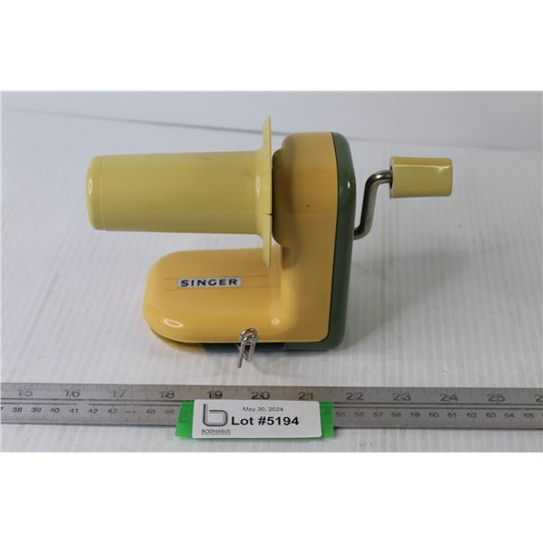 Vintage Singer Yarn Roller