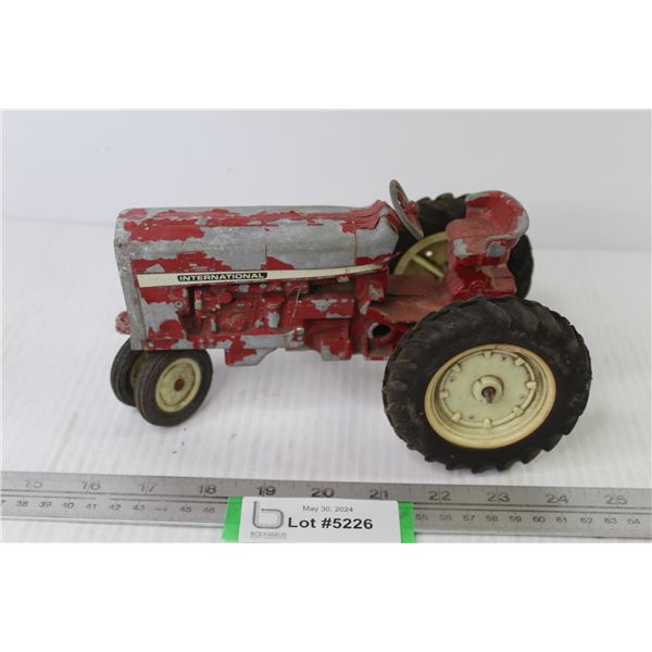 Vintage Metal International Tractor
