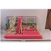 Image 1 : Barbie Doll House - Unconstructed