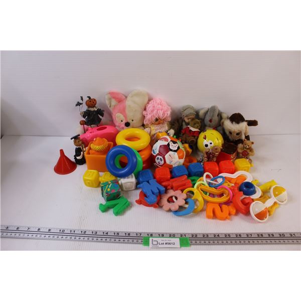 (20+) Large Lot of Plastic Baby Toys and 5 - Stuffies