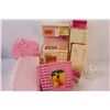 Image 2 : (6) Lot of Barbie Style Furniture: Bed; Fridge; Cupboards and Basket of Accessories