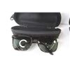 Image 3 : (3) Pairs of Sunglasses in Cases - Foster Grants - Choppers