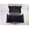 Image 2 : Aluminum Makeup Case