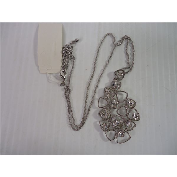 Napier Pendant and Chain-24"