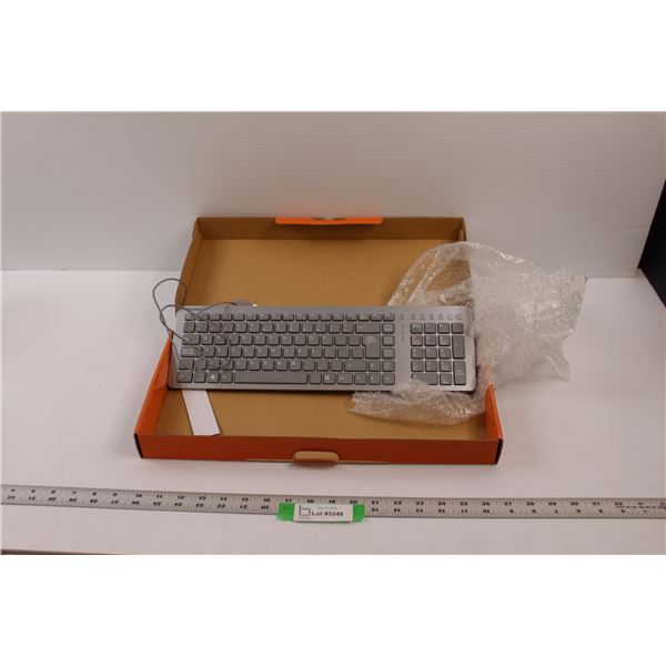 Corded Sony Vaio Keyboard In Maxwell Keyboard Box (Untested)