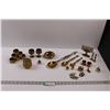 Image 1 : Various Brass/Copper Decor. - Napkin Rings, Goblets, Dish, Candle Holders, Spoons, Knick Knacks