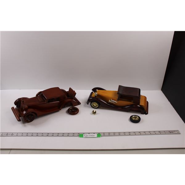 (2) Wooden 1920's Cars - Wheel Broke Off of Each & Headlight on Multi-color