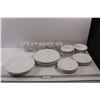 Image 1 : (29 pc) Unmarked Dishware Set