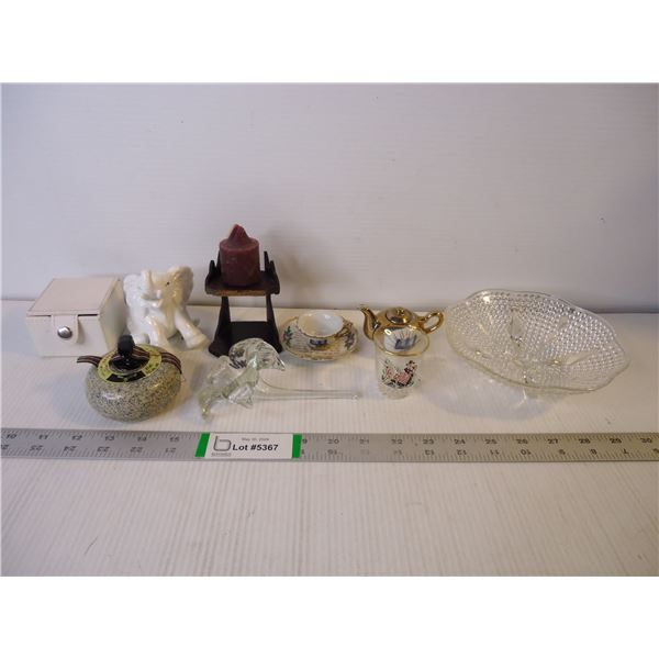 Assorted Souvenirs, Trinkets and ornaments as pictured