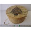 Image 1 : Christmas Themed Round Vintage Hat Box