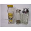 Image 4 : (5) Sets of Salt/Peppers, one is mismatched and Vintage Spice Jar