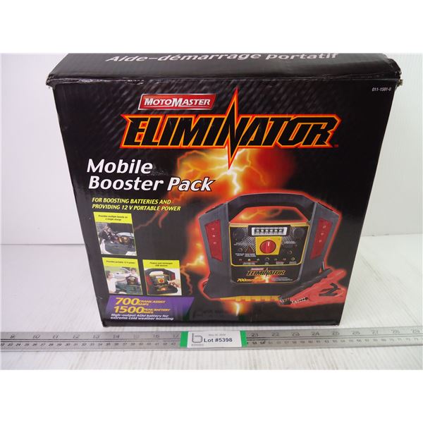 MotoMaster Mobile Booster Pack-missing charging cords and untested-as is