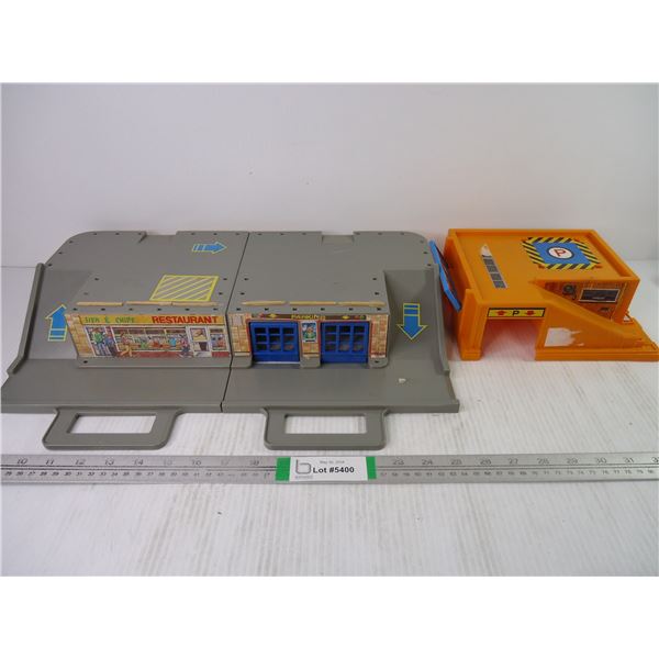 Vintage Matchbox Motorcity Grab n Go Garage and Hot Wheels Parking Garage