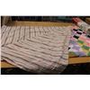 Image 4 : Diamond Patchwork Quilt (72" x 88")