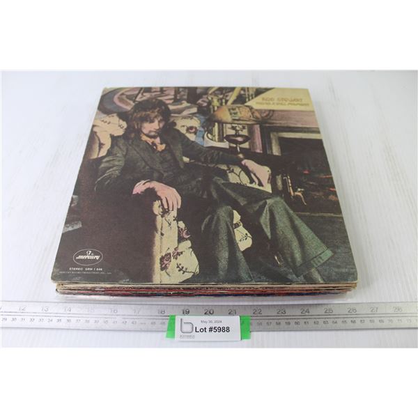 (10) Vinyl Records - Murphey - Paul McCartney - Hooter - Gordon Lightfoot - Waylon - Rod Stewart