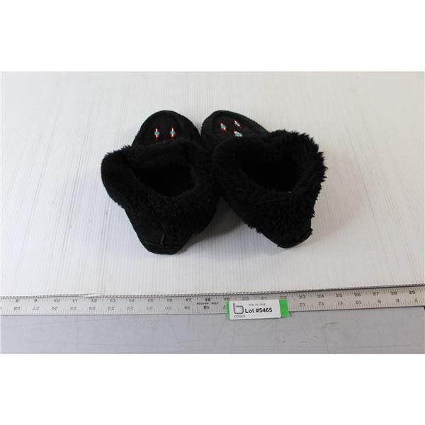 Laurentian Chief Canadian Moccasins - Size Unknown
