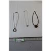 Image 1 : (3) Necklaces