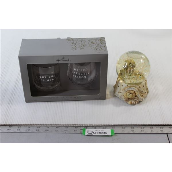 Lowball & Wine Glass Set, Teddy Bear Snow Globe