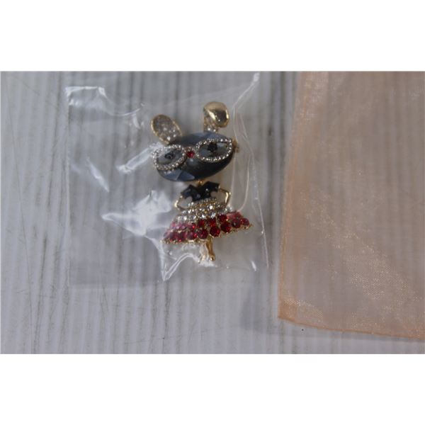Bunny with Glasses Brooch