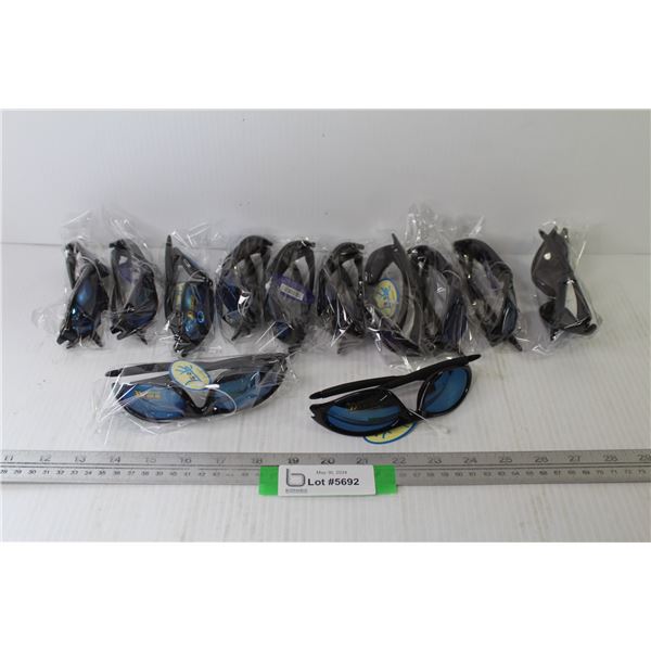 (12) Looks Sunglasses (UV 400 - NIB)