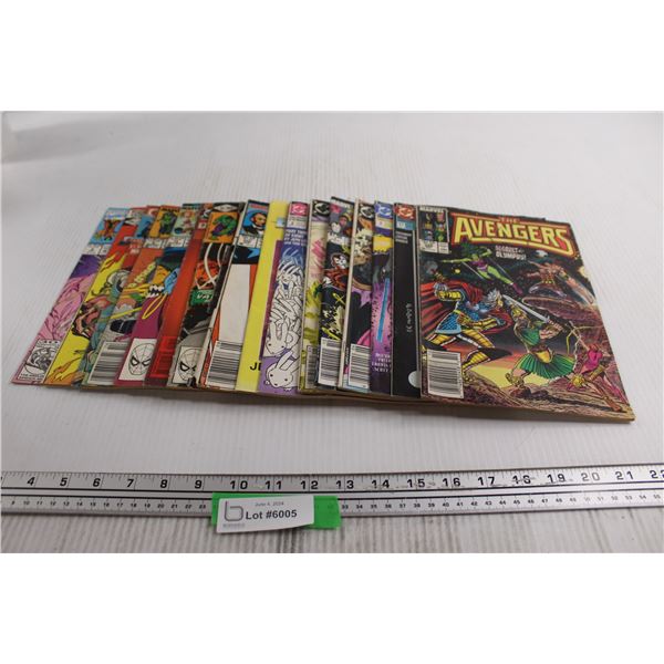 (16) Comics - The Avengers, Blackstar