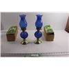 Image 1 : (2) Blue Kerosene Lamps