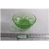 Image 2 : Uranium Glass Bowl