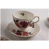 Image 5 : (5) Teacups with Saucers - Queen Anne, Royal Vale