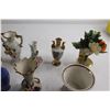 Image 4 : Assorted Tiny Vases and Trinkets