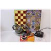 Image 1 : (10+) Misc. Items: Clock Radio Working, UNO, Chess Board