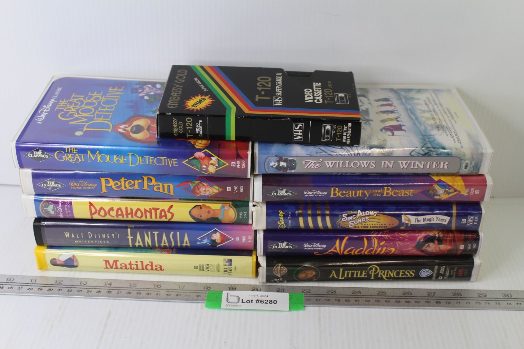 (11) Children's/Family VHS Tapes Peter Pan - Matilda - Aladdin ...