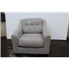 Image 4 : **Light Grey Fabric Chair - 37" W x 32" H x 40" Deep