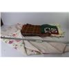 Image 1 : (2) Round Table Clothes - Cloth Napkins - Cloth Place Mats