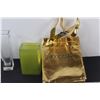 Image 3 : (3) Glass Vases, (1) Green Vase, (1) Reuseable Shopping Bag