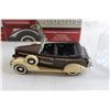 Image 3 : Liberty Classics 1936 Dodge Convertible Sedan Die Cast - 1/25