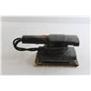 Image 2 : Black & Decker Palm Sander - Works